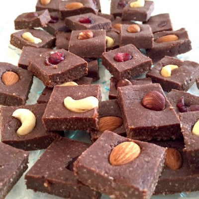 No-Bake Healthy Chocolate Fudge